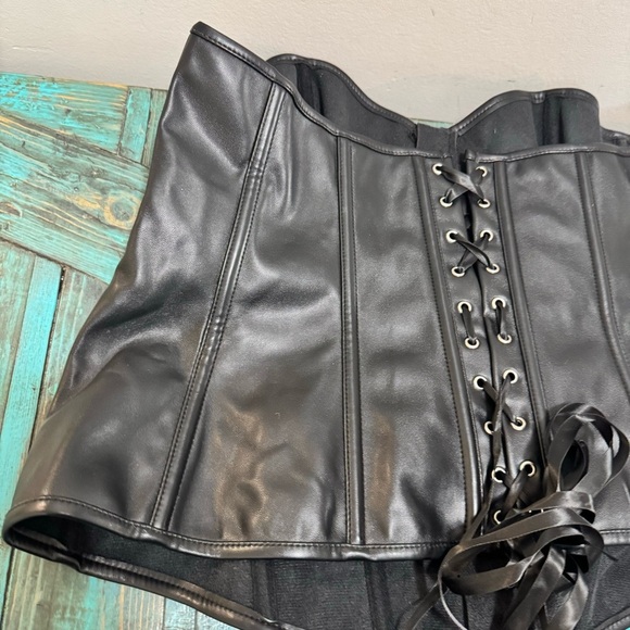 Faux Leather Corset Sexy Clubwear Bustier Hot Lingerie Zipper Front - Picture 8 of 10